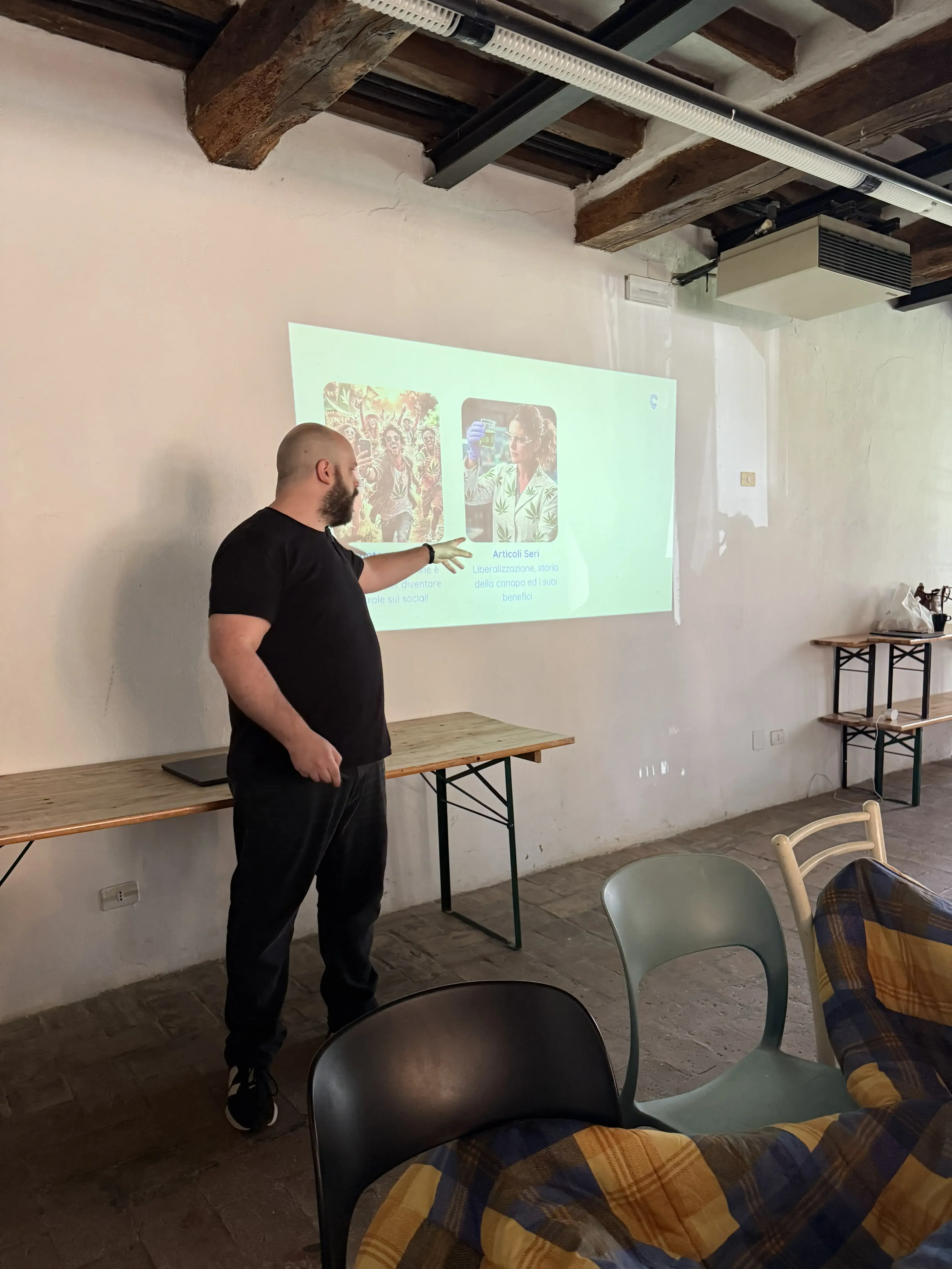 Workshop di Fabio sulla generazione di clienti B2B durante un CoLivers Meetup